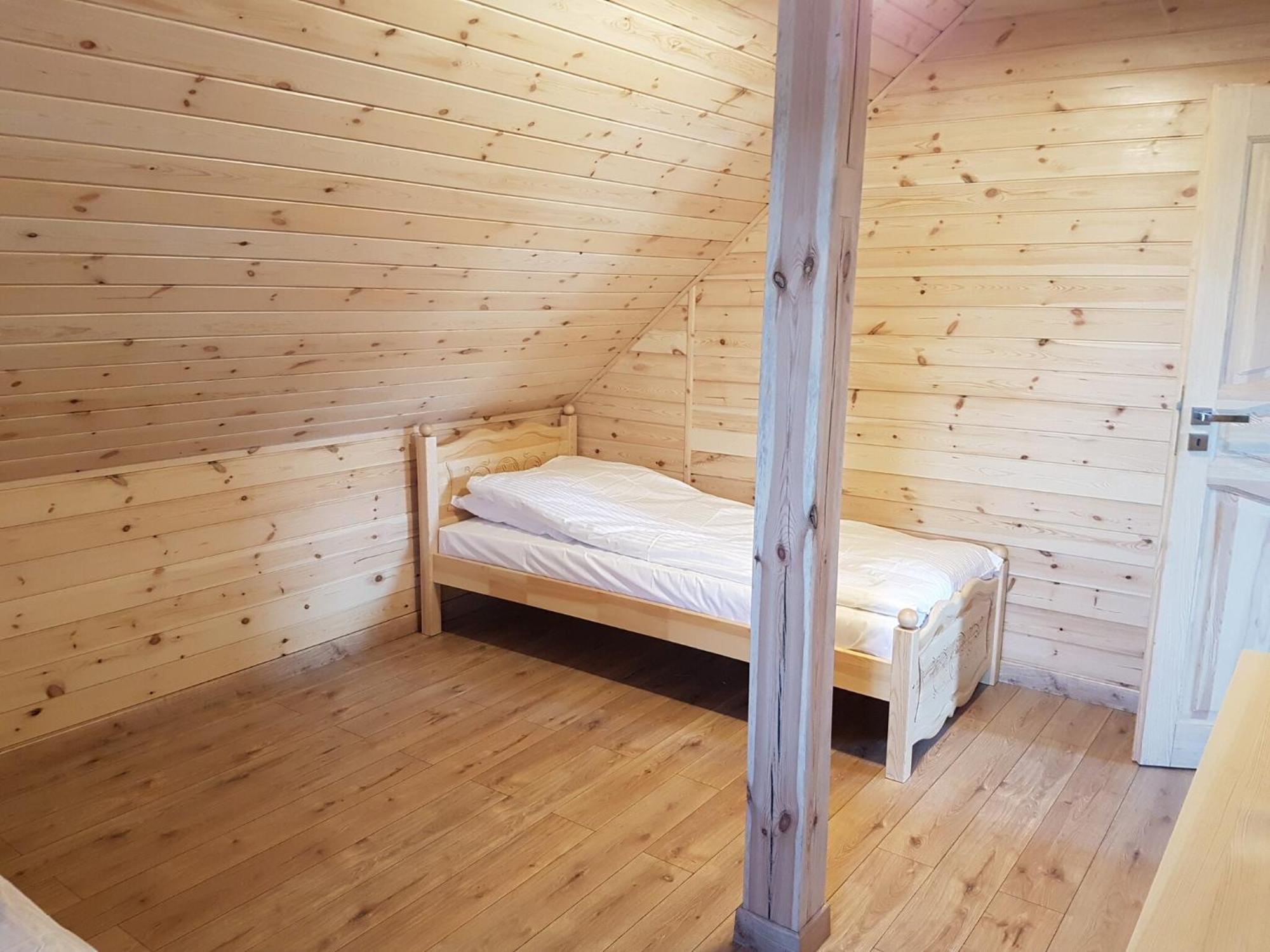 Wooden Holiday Home In Skrzynia With Terrace Osiek  Extérieur photo